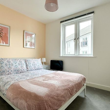 Luxury 2 Bedroom City Centre Apartment - Secure Parking - Amazing Location! 坎特伯雷 外观 照片