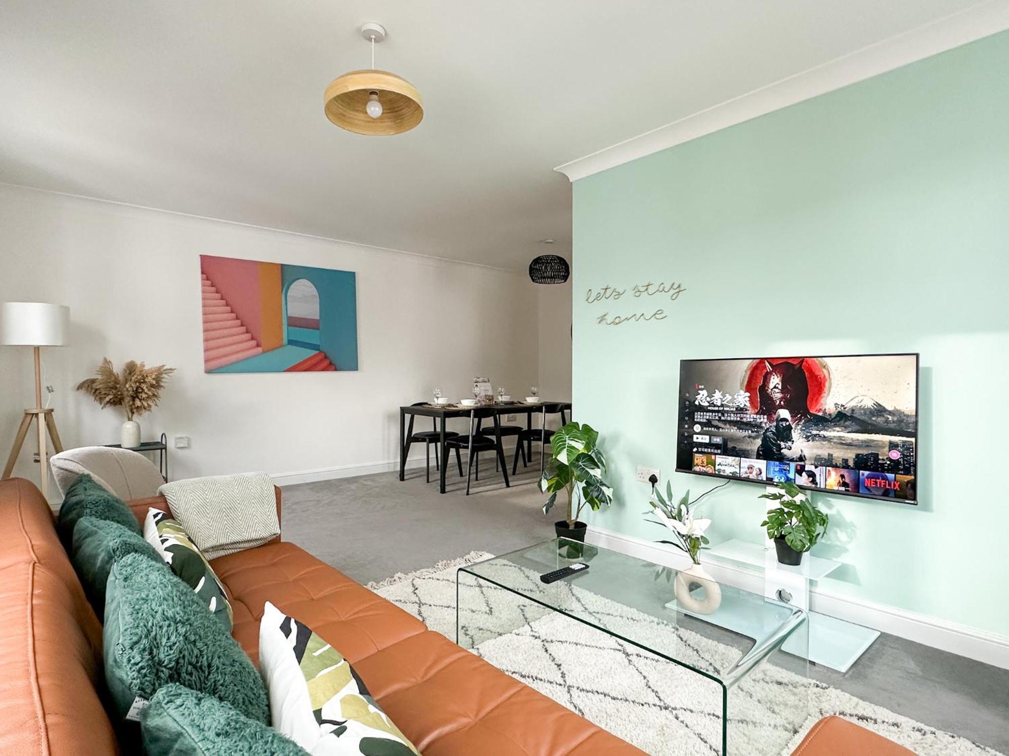 Luxury 2 Bedroom City Centre Apartment - Secure Parking - Amazing Location! 坎特伯雷 外观 照片