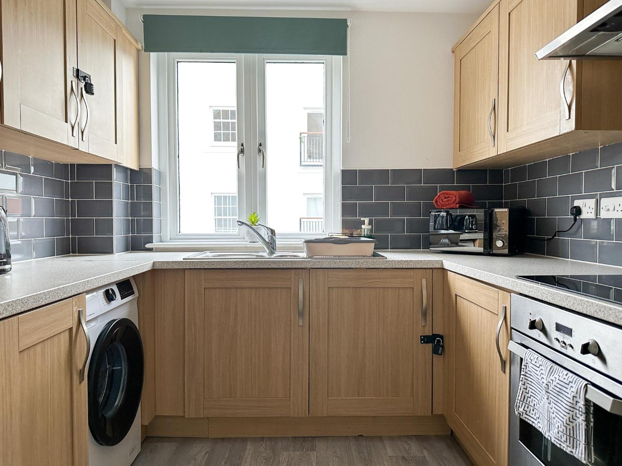 Luxury 2 Bedroom City Centre Apartment - Secure Parking - Amazing Location! 坎特伯雷 外观 照片